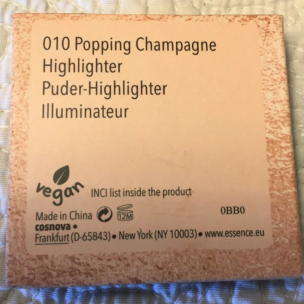 ESSENCE Highlighter -&- ILLUMINATI Quad Palette